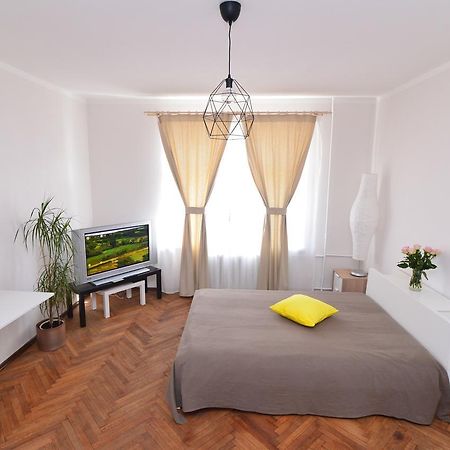 Beatrises Apartamenti Apartment Riga Exterior photo